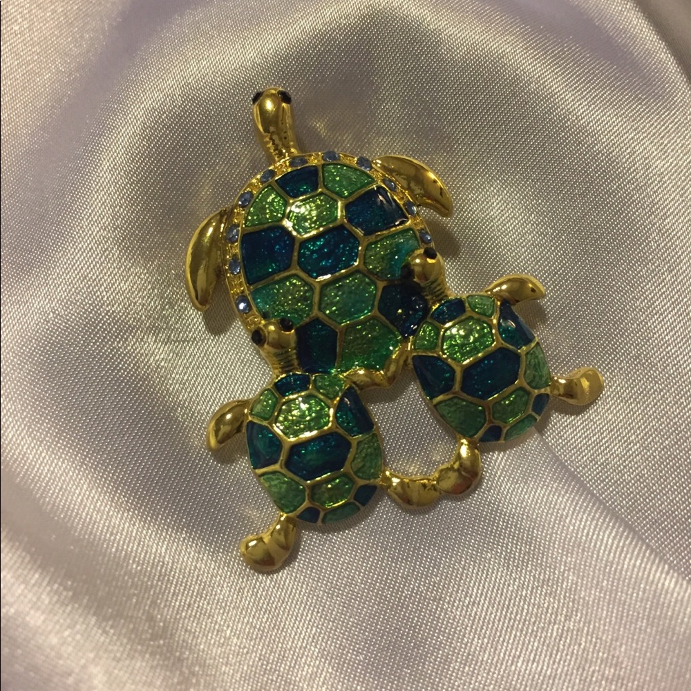 🦋New Sea turtle Family Broach/Pin🦋